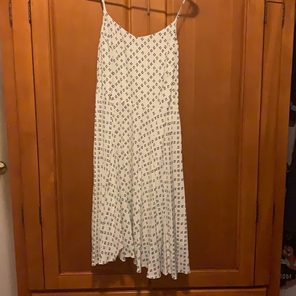Lightly worn old navy summer dress white